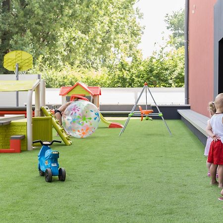Hotel Pagony Wellness Nyíregyháza Zewnętrze zdjęcie