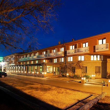 Hotel Pagony Wellness Nyíregyháza Zewnętrze zdjęcie