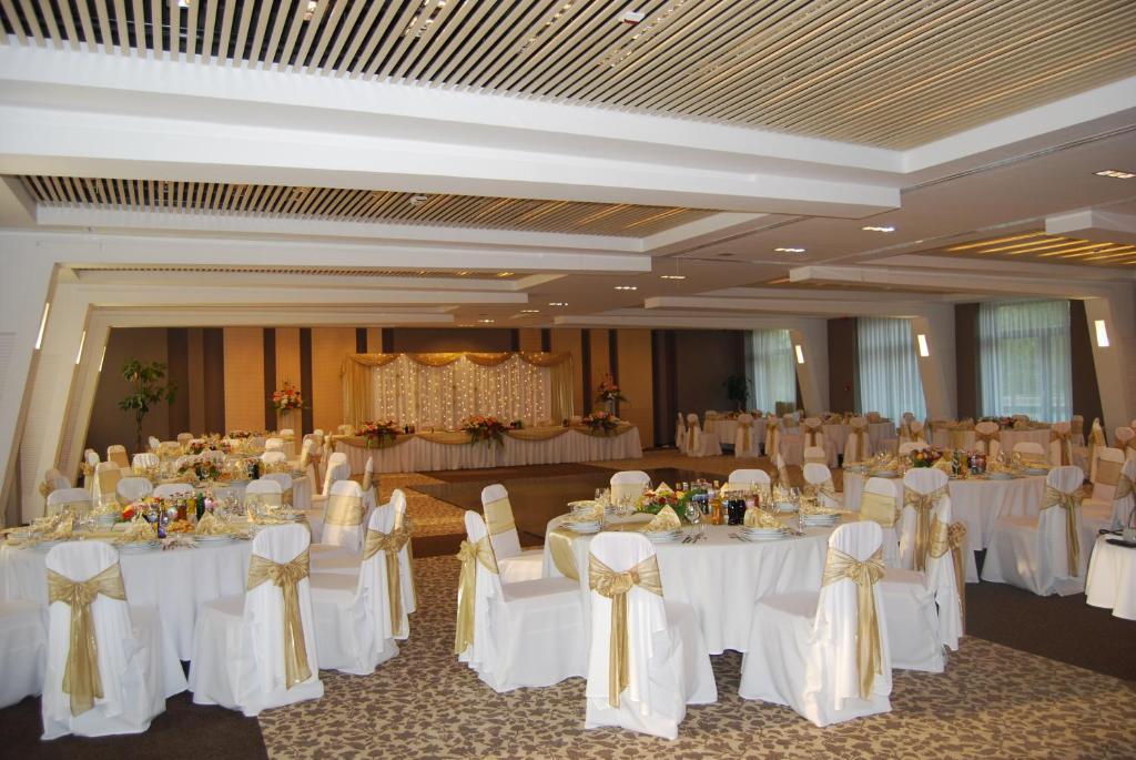 Hotel Pagony Wellness Nyíregyháza Zewnętrze zdjęcie