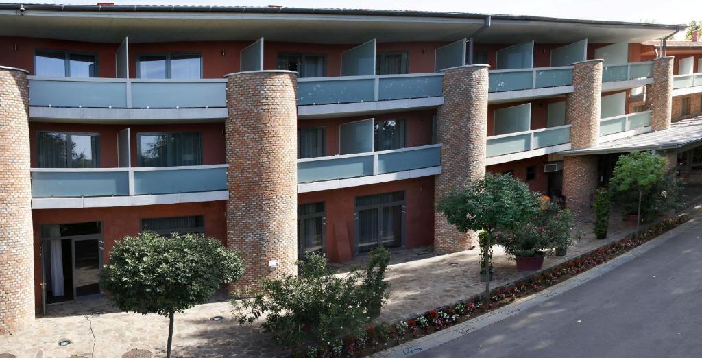 Hotel Pagony Wellness Nyíregyháza Zewnętrze zdjęcie