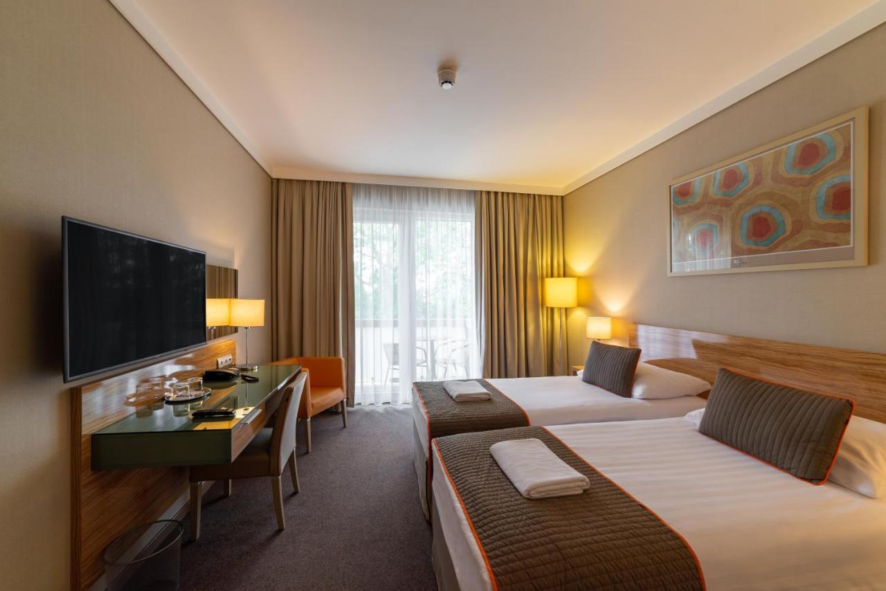 Hotel Pagony Wellness Nyíregyháza Zewnętrze zdjęcie