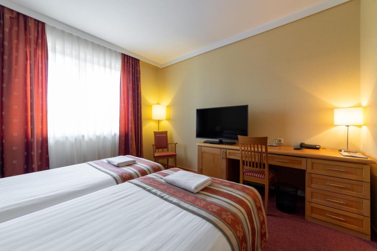 Hotel Pagony Wellness Nyíregyháza Zewnętrze zdjęcie
